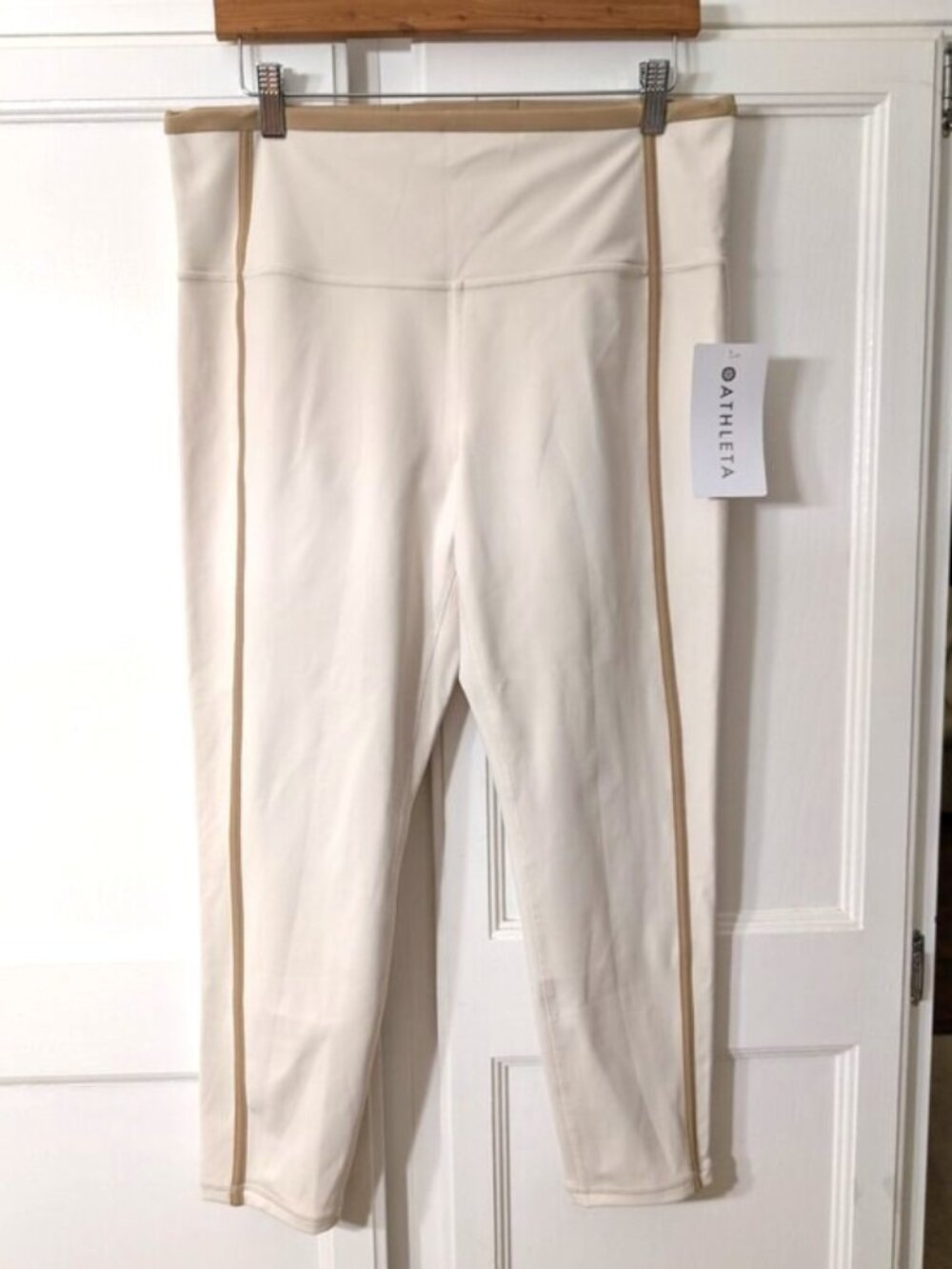 Athleta Cream Ultra High-Rise Elation 7/8 Tight with Tan Piping XL